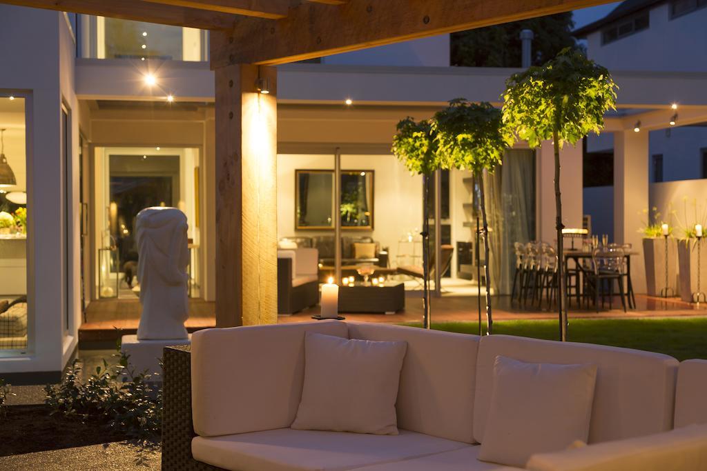 The Establishment Boutique Accommodation Крайстчърч Екстериор снимка